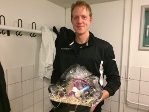 Peter Munch får velfortjent gave fra KFD