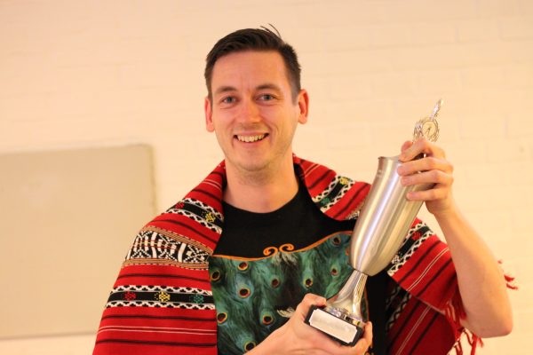Mikkel vinder for teorimesterskabet for andet år i træk