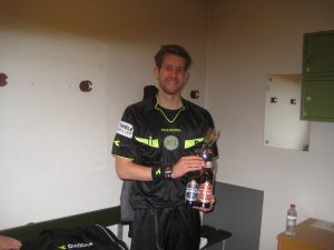 Christian får fløjte-øl i sin syvende 2. divisionskamp